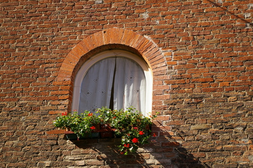 Visita la Casa-forte dei Roero di Cortanze ad Asti