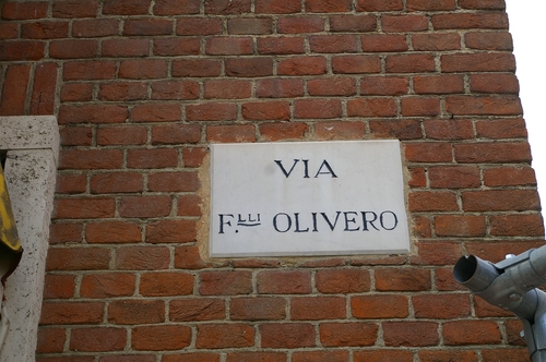 Via Fratelli Olivero ad Asti