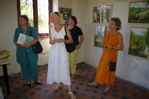 FOTO DELL'INUGURAZIONE NUOVA SEDE OSSERVATORIO del paesaggio presso l'ex-Stazione Ferroviaria di Chiusano d'Asti - Rita Bianchini e Lorenza Zambon.