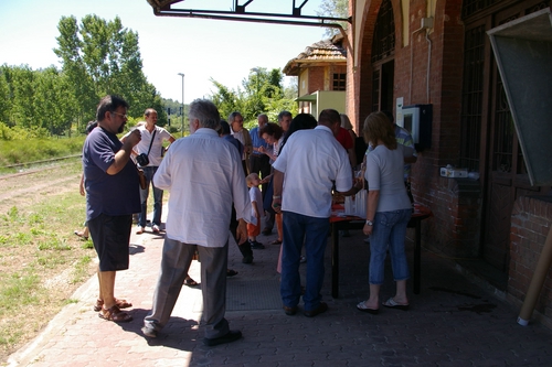 FOTO DELL'INUGURAZIONE NUOVA SEDE OSSERVATORIO del paesaggio presso l'ex-Stazione Ferroviaria di Chiusano d'Asti.