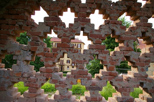 Visita guidata alle Antiche Mura della Città di Asti nell'ambito della Rassegna Verdeterra 2007.