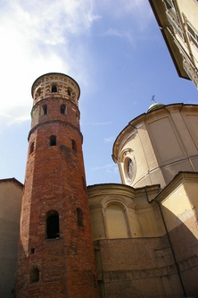 Foto della visita alla Torre rossa o di San Secondo di Asti nell'ambito della Rassegna VerdeTerra 2007.