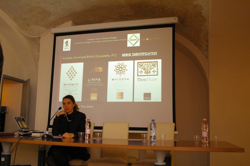 Relazione della Dott.ssa Paola Gullino su "L importanza del paesaggio nelle strategie di Marketing delle aziende vitivinicole".