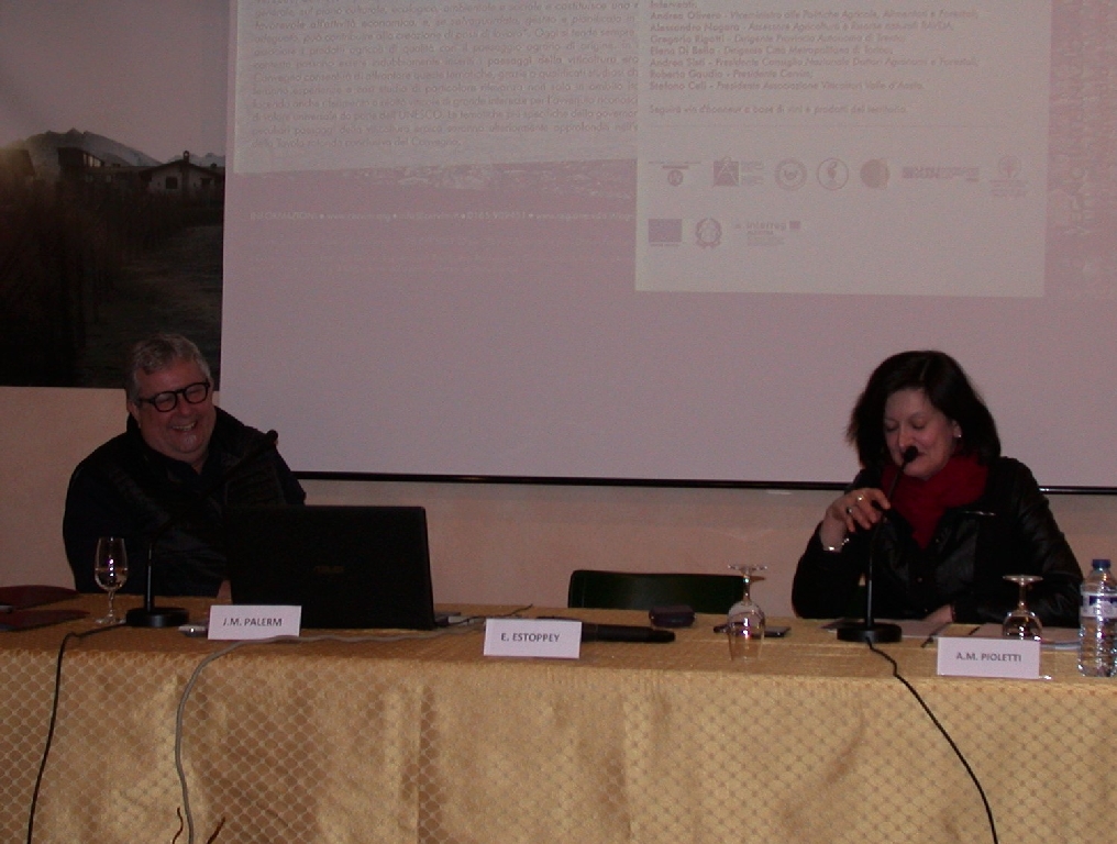 Presentazione del Relatore, Prof. Manuel Palerm (Presidente UNISCAPE, Docente di Architettura all Università delle Canarie), da parte del moderatore la Prof.ssa Anna Maria Pioletti, Università della Valle d Aosta.