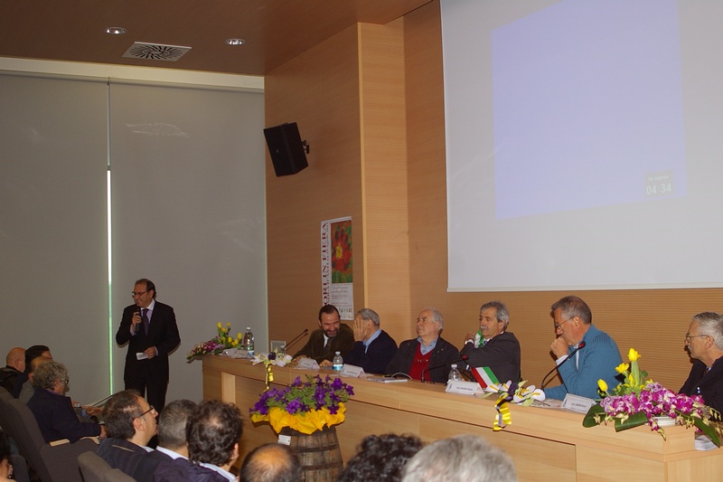 Introduzione da parte del Moderatore Stefano Zunino (Foto Prof. Erildo Ferro).