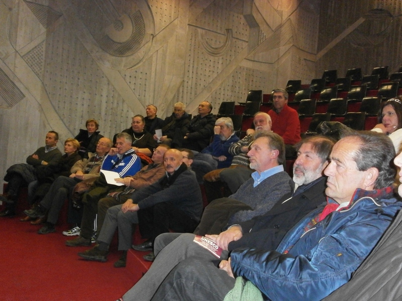 Veduta del numeroso pubblico presente in sala, tra cui numerosi sindaci, amministratori locali e membri di associazioni varie di volontariato (Foto di Paolo Debernardi).
