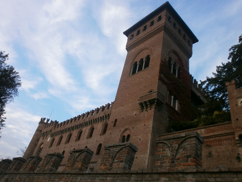 Veduta dello straordinario Castello di Gabiano, sede della presentazione del Volume Monferrato Splendido Patrimonio a cura di Lorenzo Fornaca.