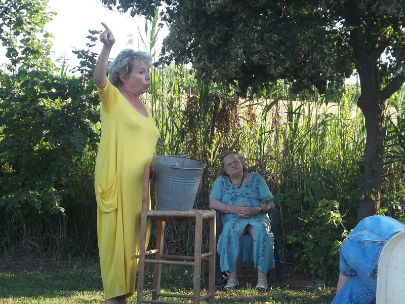 Spettacolo teatrale dell Attrice Lorenza Zambon della Casa degli Alfieri.