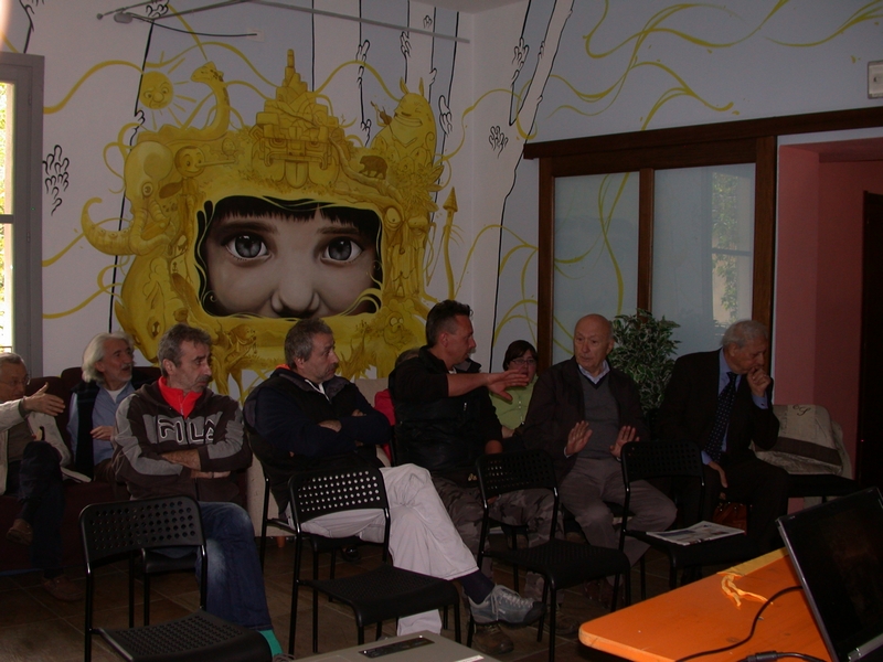 Veduta dell attento pubblico presente all incontro di studio [Foto di Mirella Zitti].