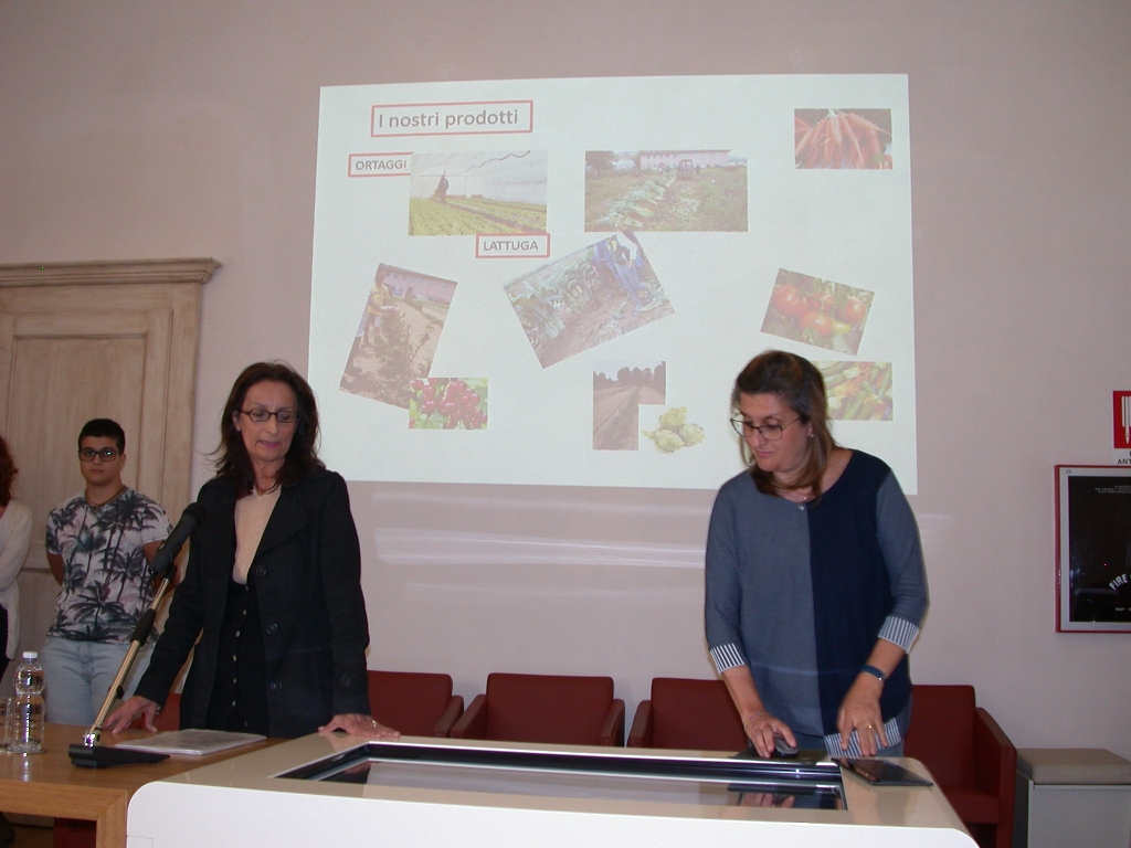 Docenti e studenti dell Istituto Penna di Asti presentano il Progetto realizzato per Cinema ambiente.