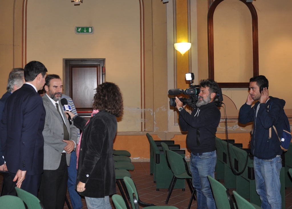 Intervista della RAI ai membri del Tavolo tecnico sul tema della riattivazione della linea ferroviaria Asti-Alba [Foto di Angela Motta].
