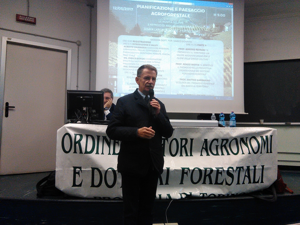 Saluto introduttivo da parte del Prof. Vincenzo Gerbi (Vice Direttore alla didattica del Dipartimento di Scienze agrarie, forestali e alimentari dell Università di Torino).