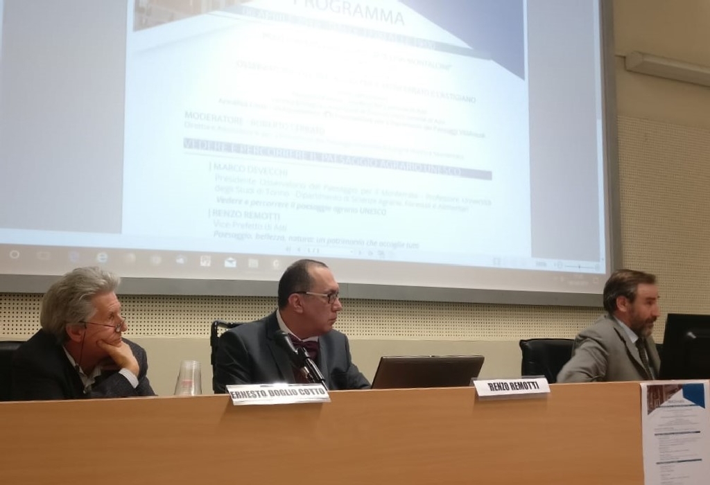 Tavolo dei relatori da (sx): Dott. Agr. Ernesto Doglio Cotto, Dott. Renzo Remotti e Prof. Marco Devecchi [Foto di Carlo Bidone].