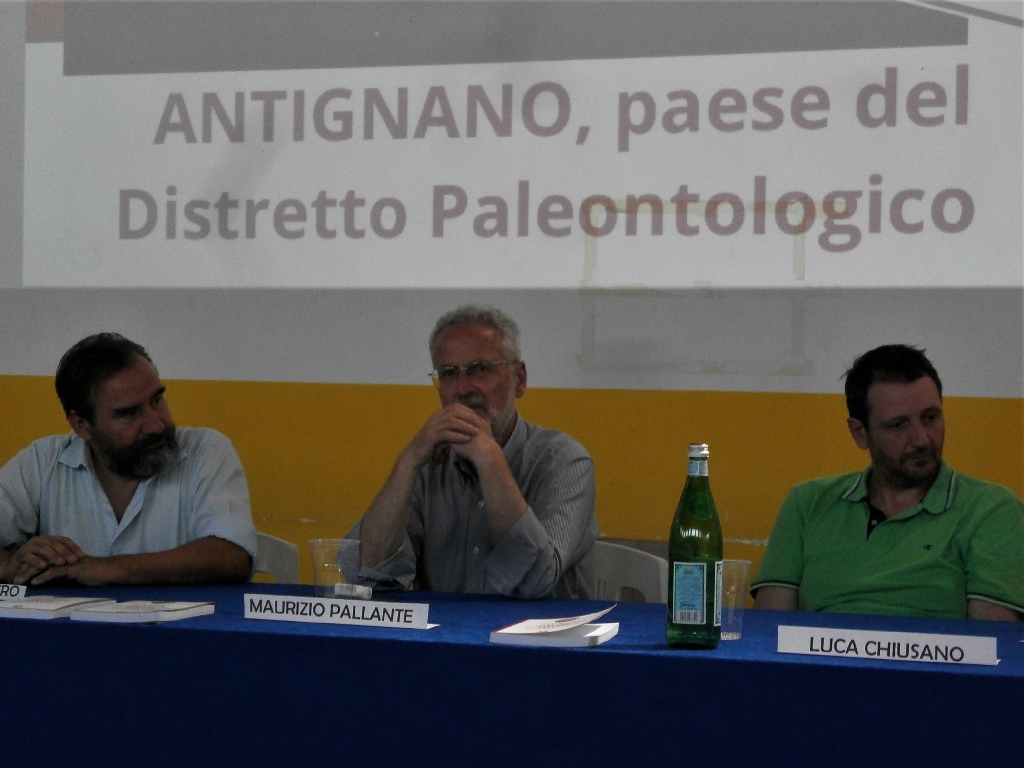 Relazione del Dott. Maurizio Pallante (Movimento per la Decrescita Felice) [Foto di Dario Giordano].